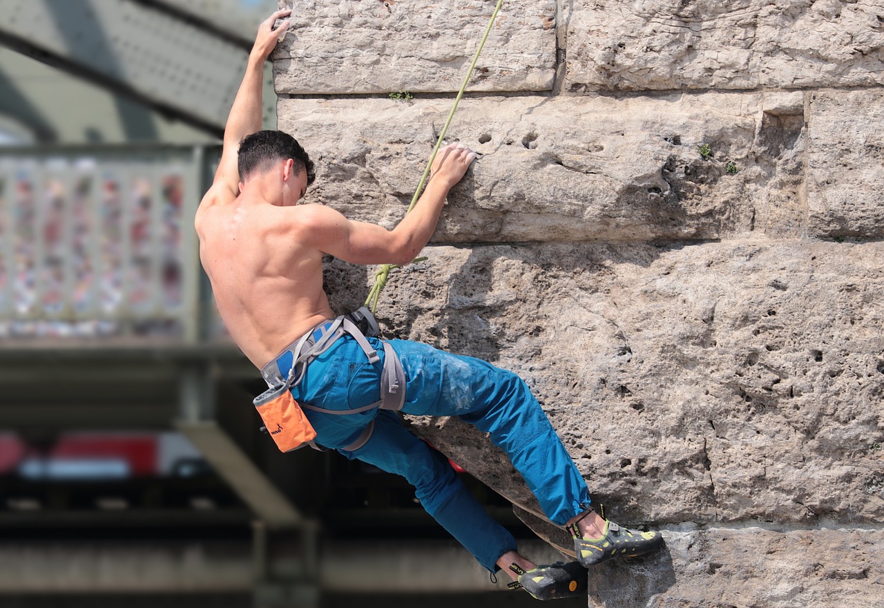 fee wall climbing