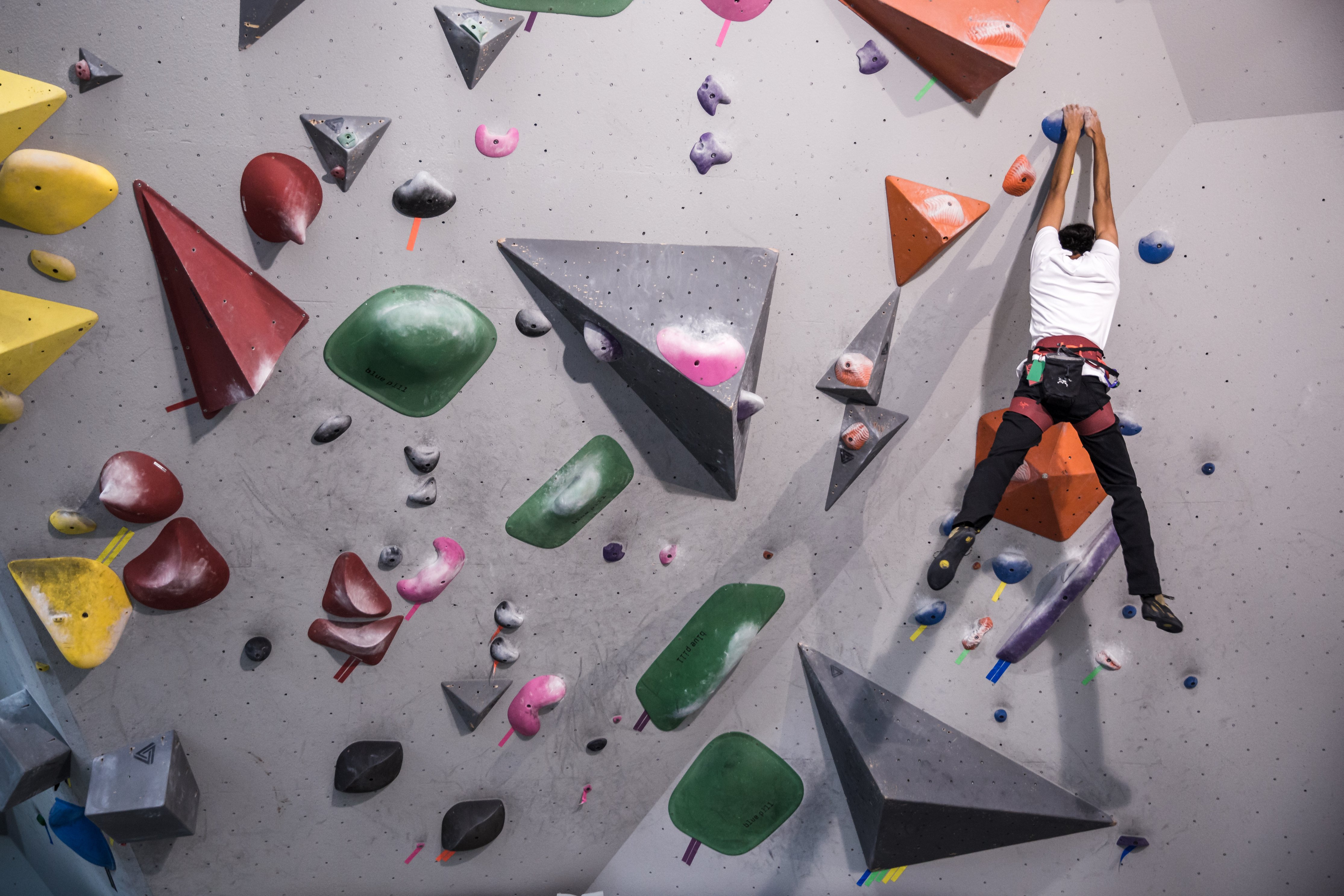 indoor and outdoor rock climbing grade